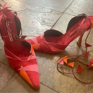 Ashley Dearborn Suede red pink orange heels .wrap ankle. closed toe size 39.5